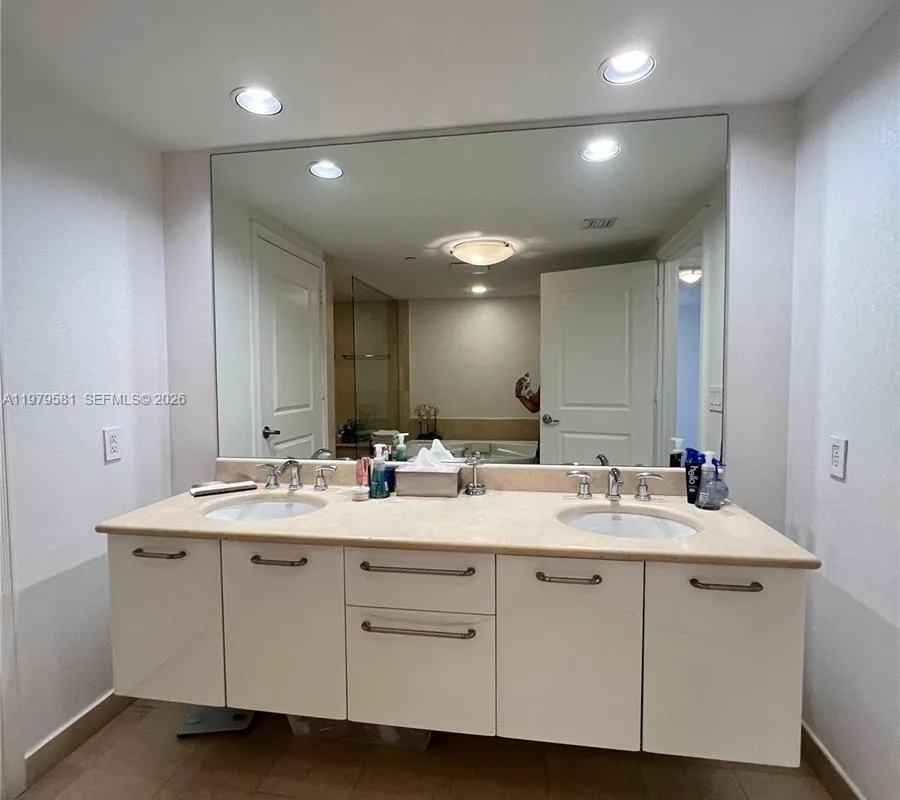 3101 S Ocean Dr # 3102, Hollywood FL 33019