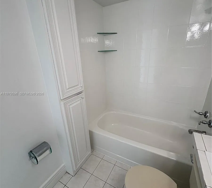 11800 SW 18th St # 4, Miami FL 33175