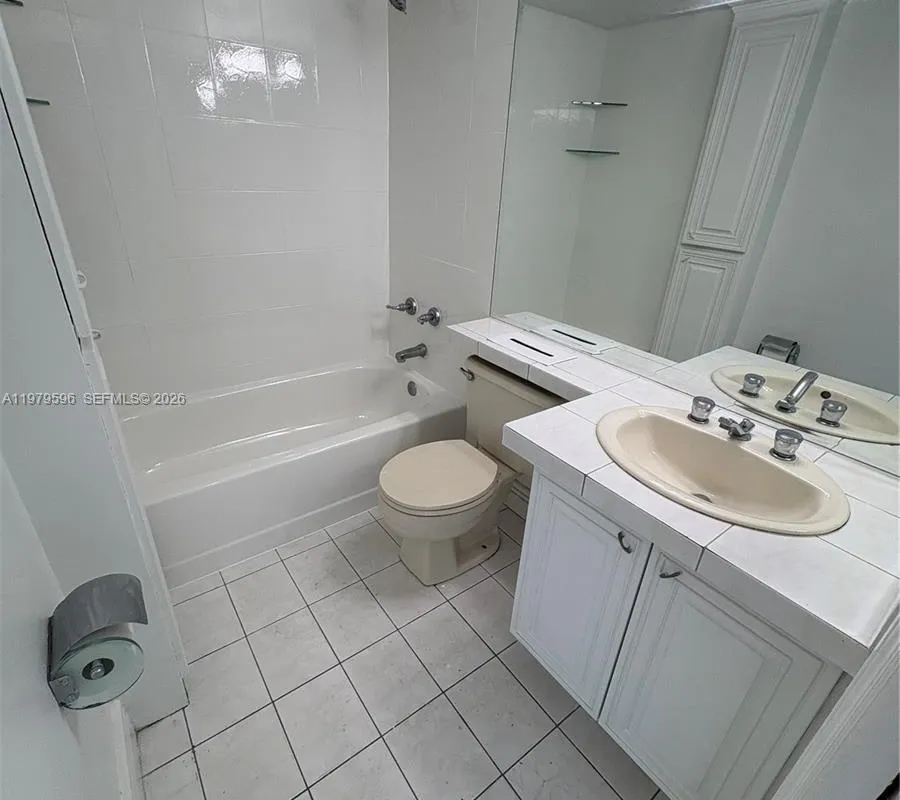 11800 SW 18th St # 4, Miami FL 33175