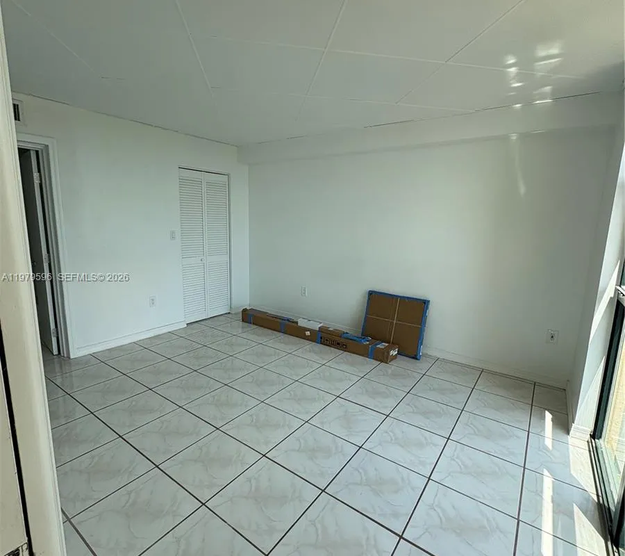 11800 SW 18th St # 4, Miami FL 33175
