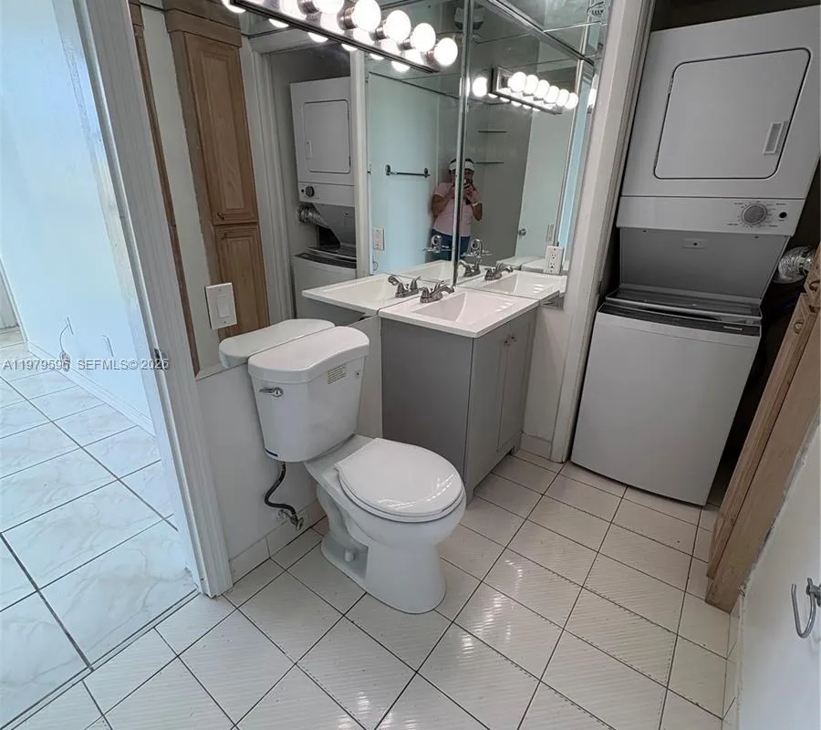 11800 SW 18th St # 4, Miami FL 33175