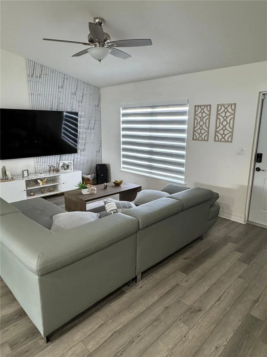 1119 Tropicana PKWY W, Cape Coral FL 33993