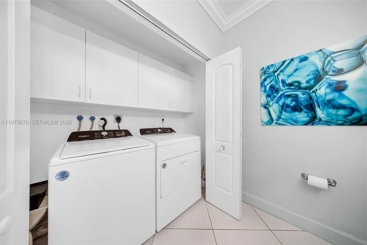 10917 NW 59th St, Doral FL 33178