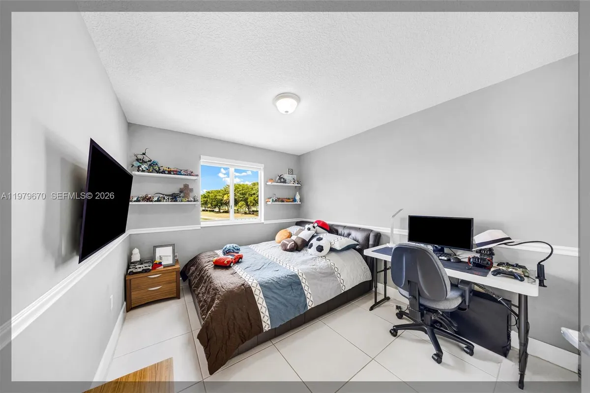 10917 NW 59th St, Doral FL 33178