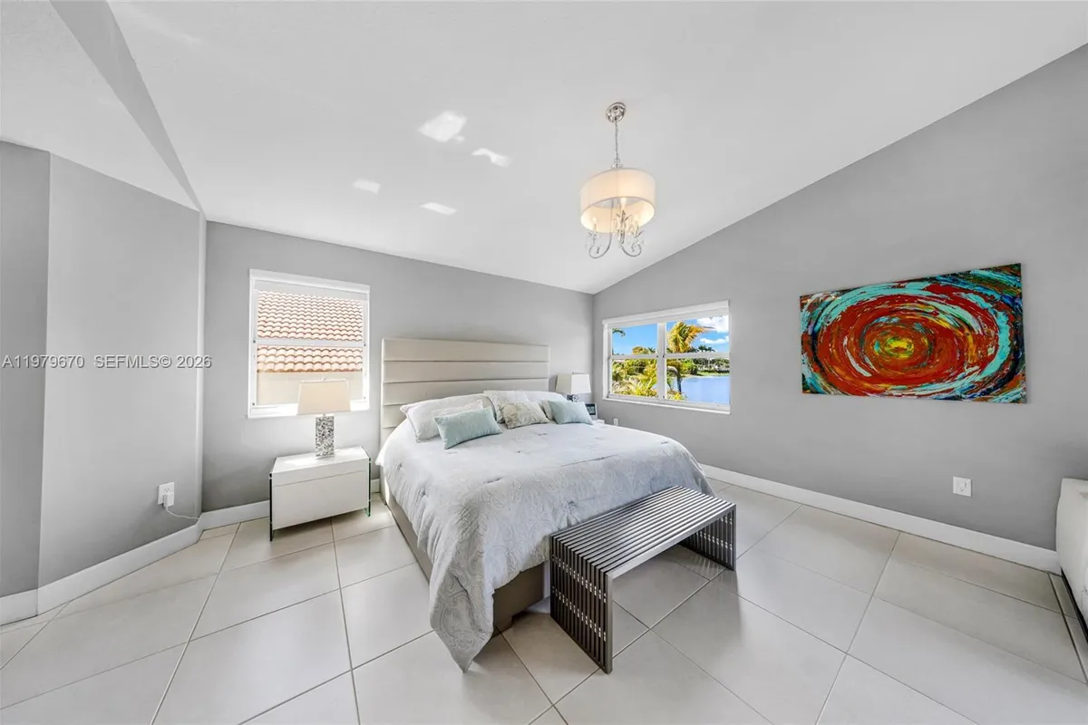 10917 NW 59th St, Doral FL 33178