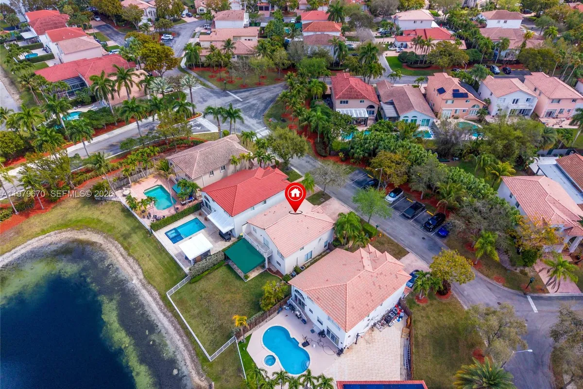 10917 NW 59th St, Doral FL 33178