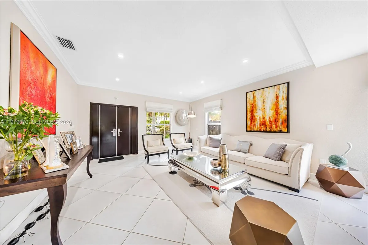 10917 NW 59th St, Doral FL 33178