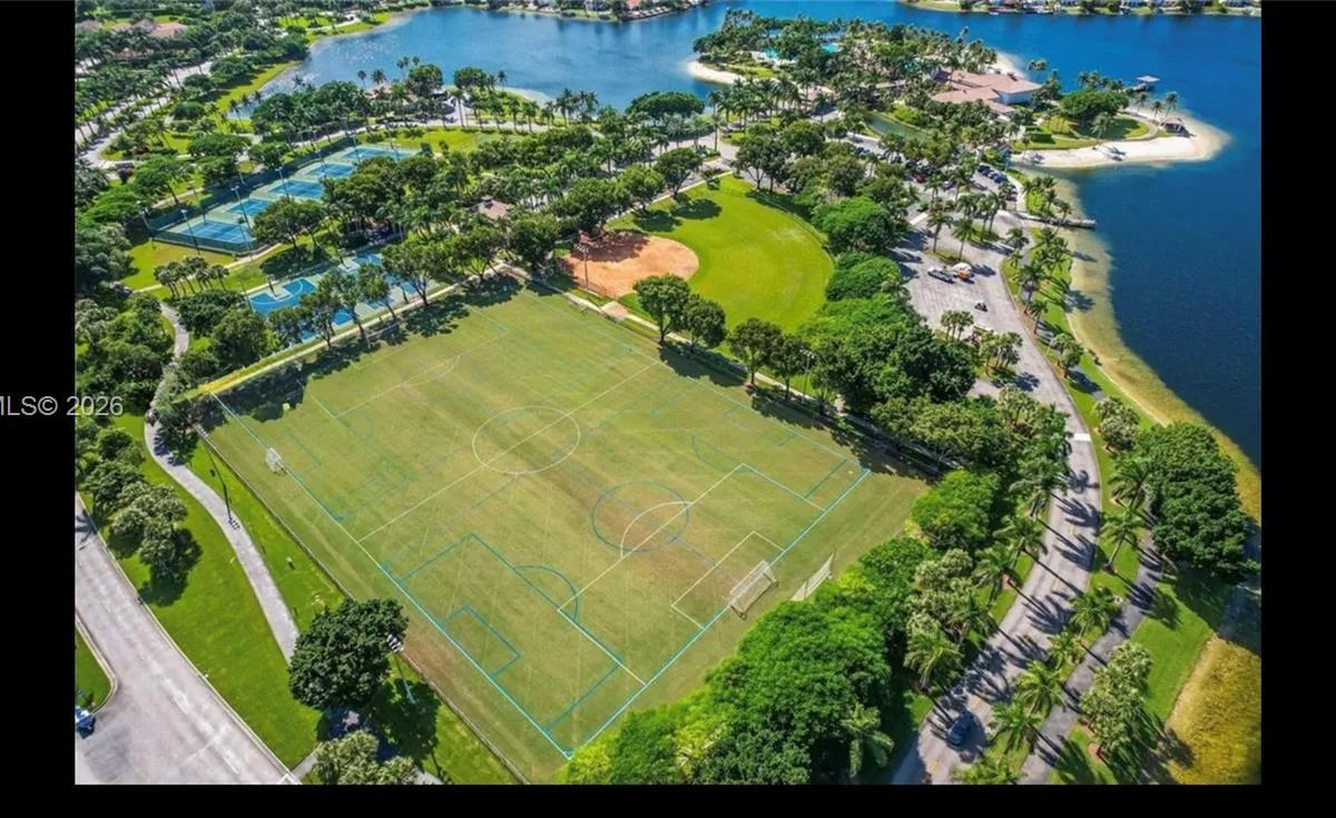 10917 NW 59th St, Doral FL 33178