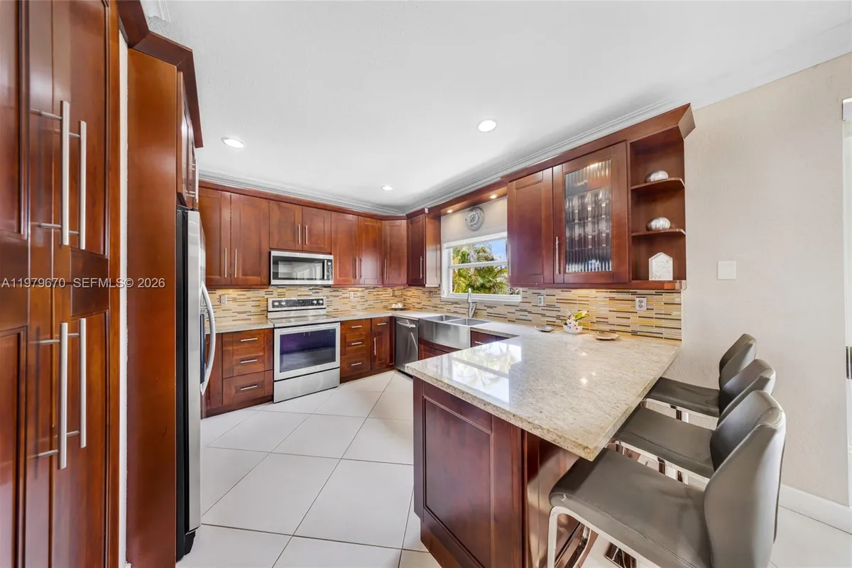 10917 NW 59th St, Doral FL 33178