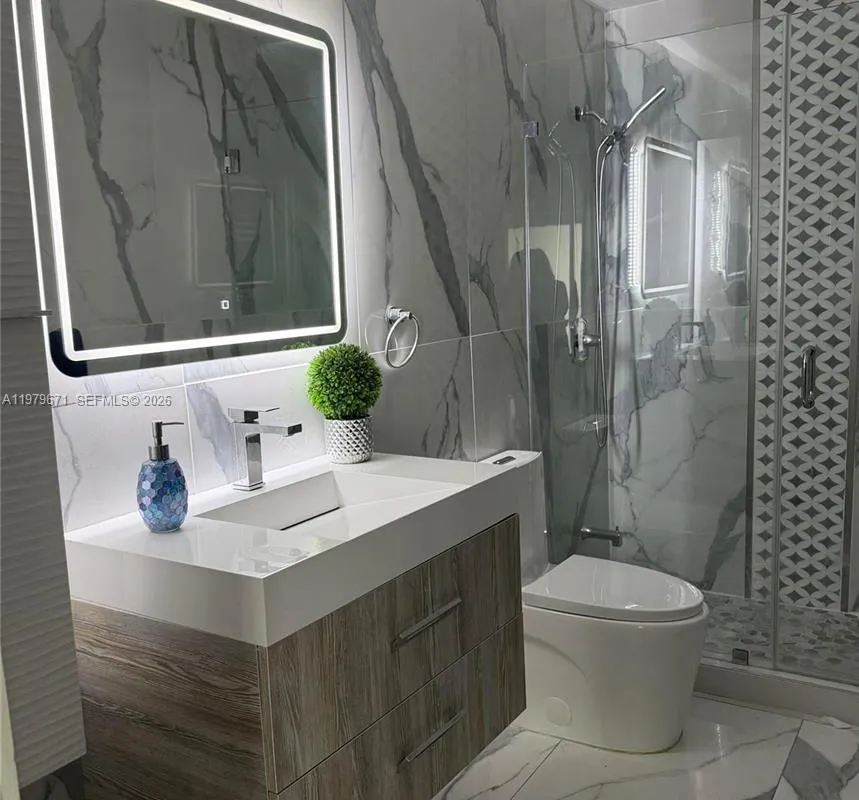 12121 SW 107th St, Miami FL 33186