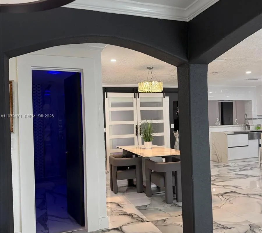 12121 SW 107th St, Miami FL 33186