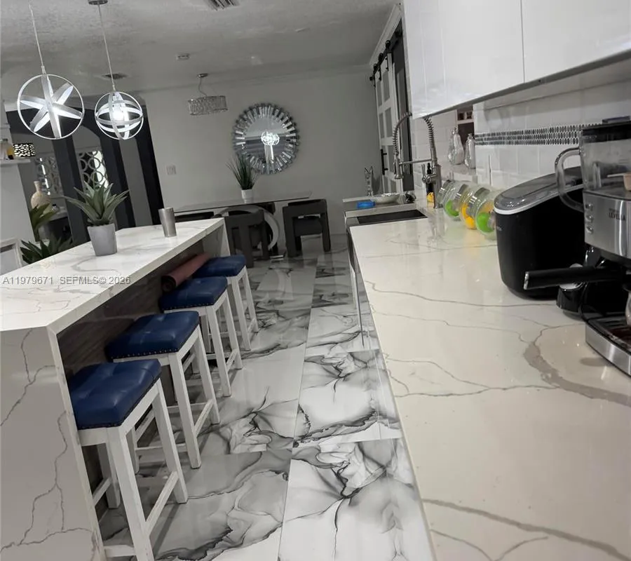 12121 SW 107th St, Miami FL 33186