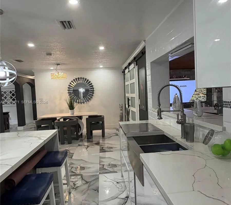 12121 SW 107th St, Miami FL 33186