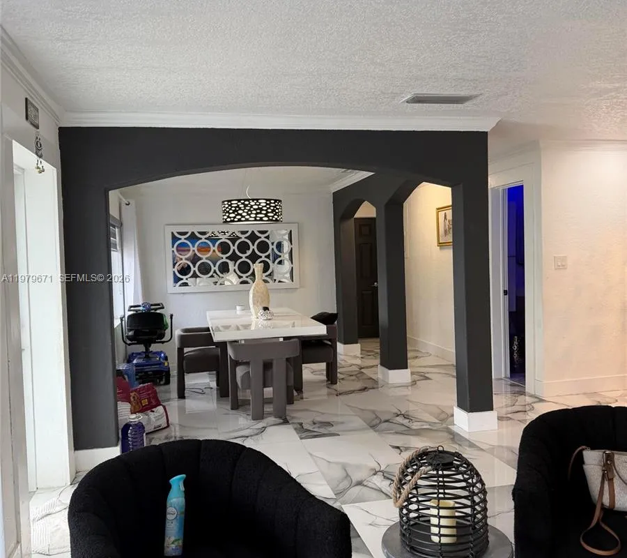 12121 SW 107th St, Miami FL 33186