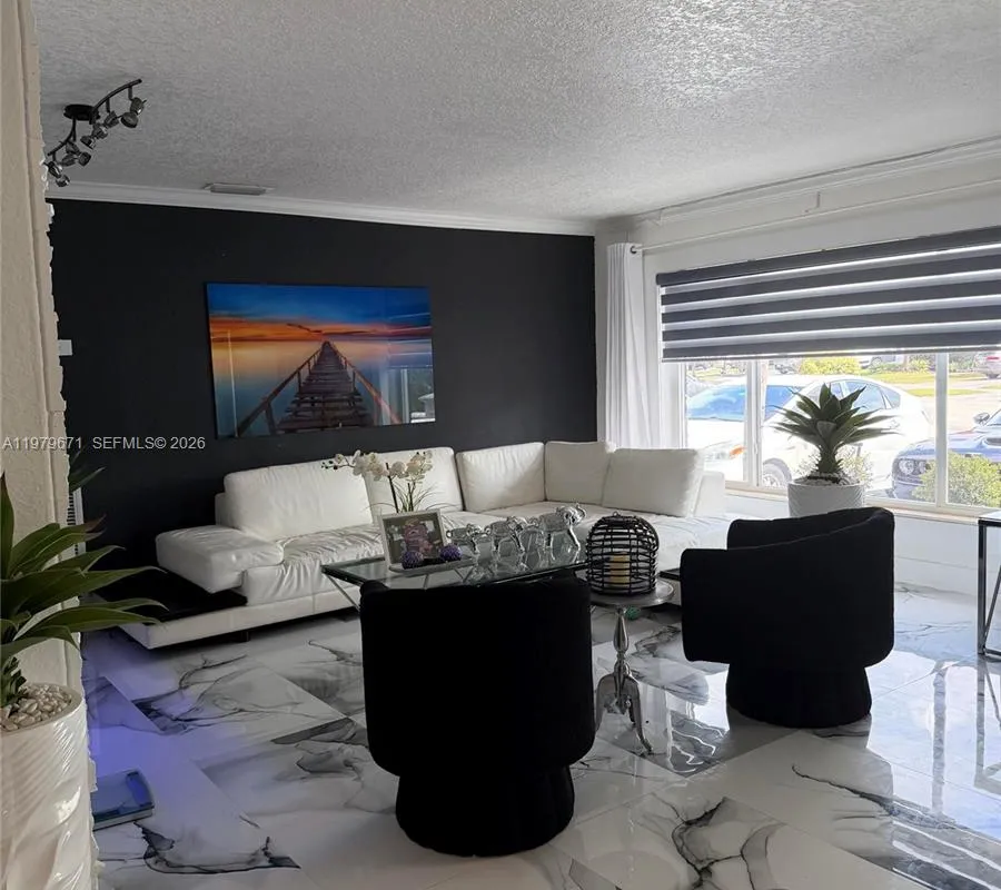 12121 SW 107th St, Miami FL 33186