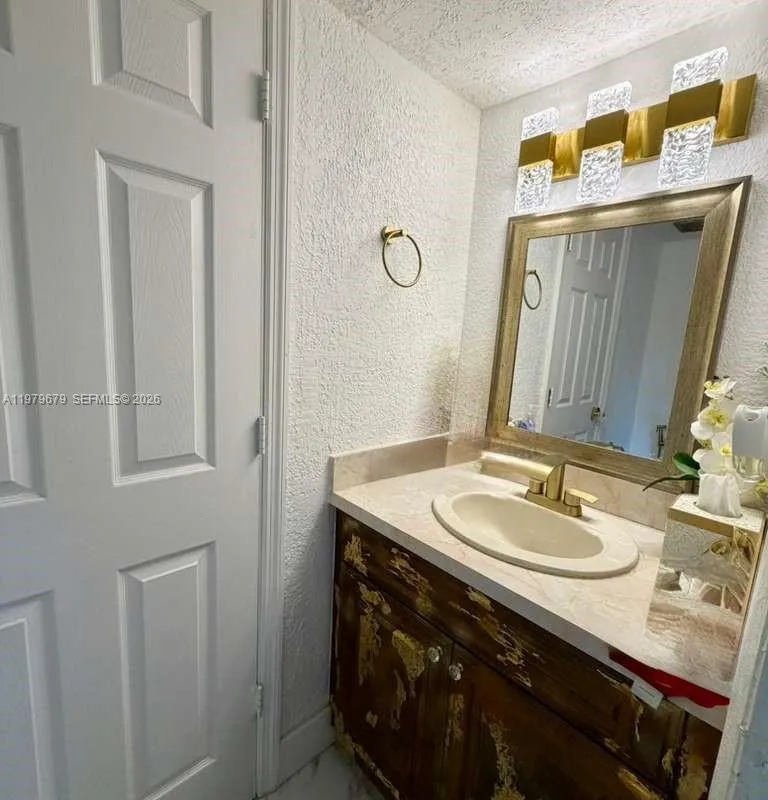 8209 SW 23rd Ct # 17C, North Lauderdale FL 33068