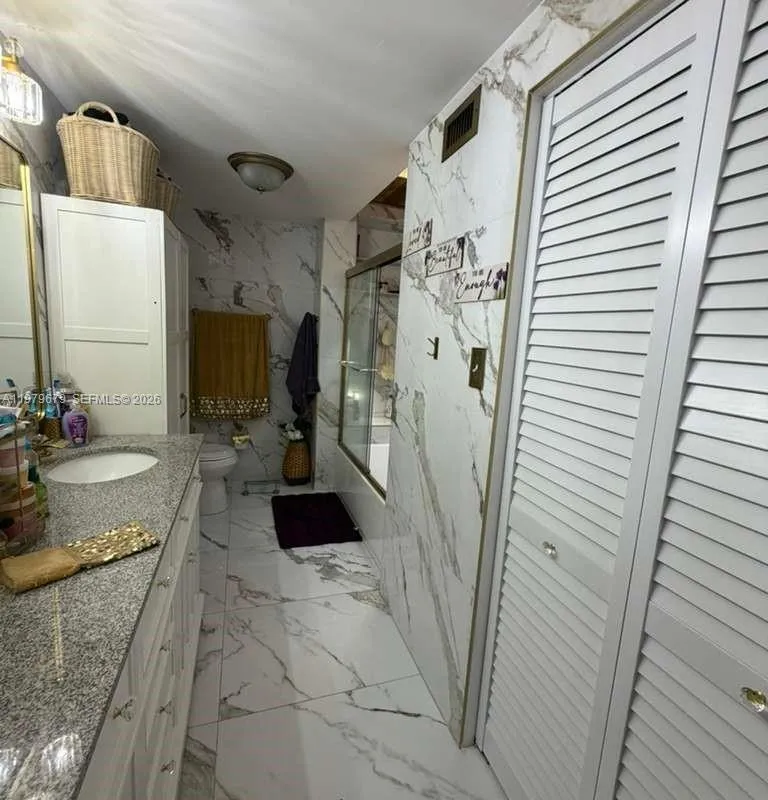 8209 SW 23rd Ct # 17C, North Lauderdale FL 33068