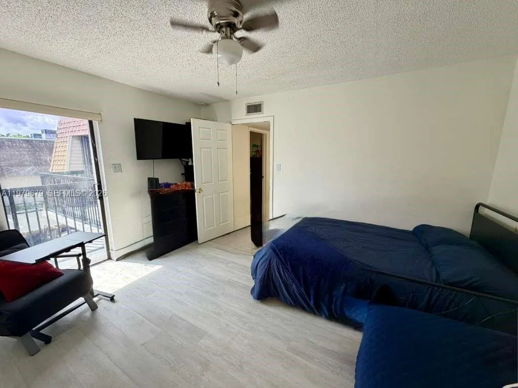 8209 SW 23rd Ct # 17C, North Lauderdale FL 33068