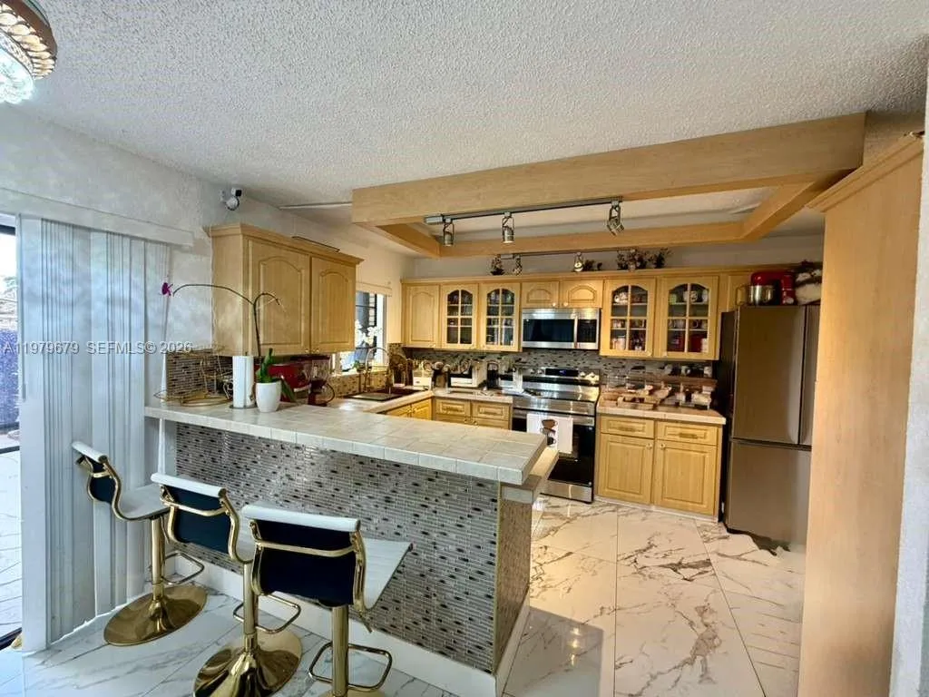 8209 SW 23rd Ct # 17C, North Lauderdale FL 33068