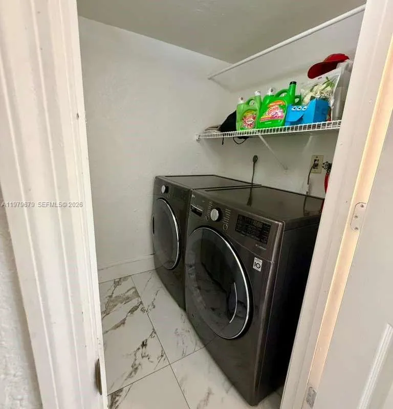 8209 SW 23rd Ct # 17C, North Lauderdale FL 33068