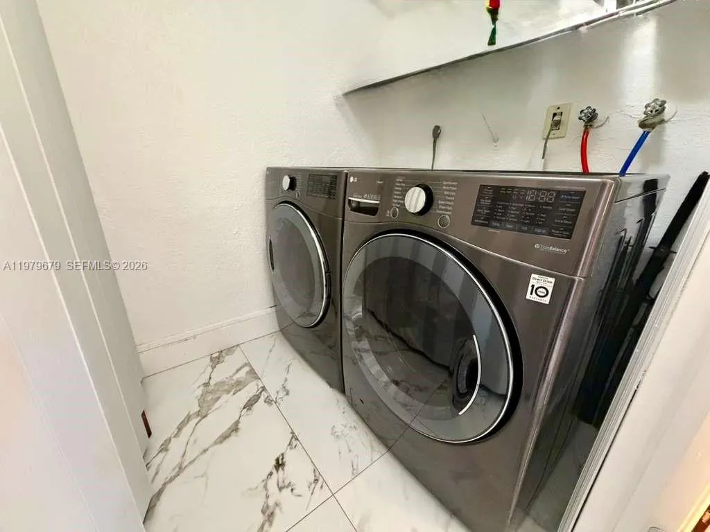 8209 SW 23rd Ct # 17C, North Lauderdale FL 33068