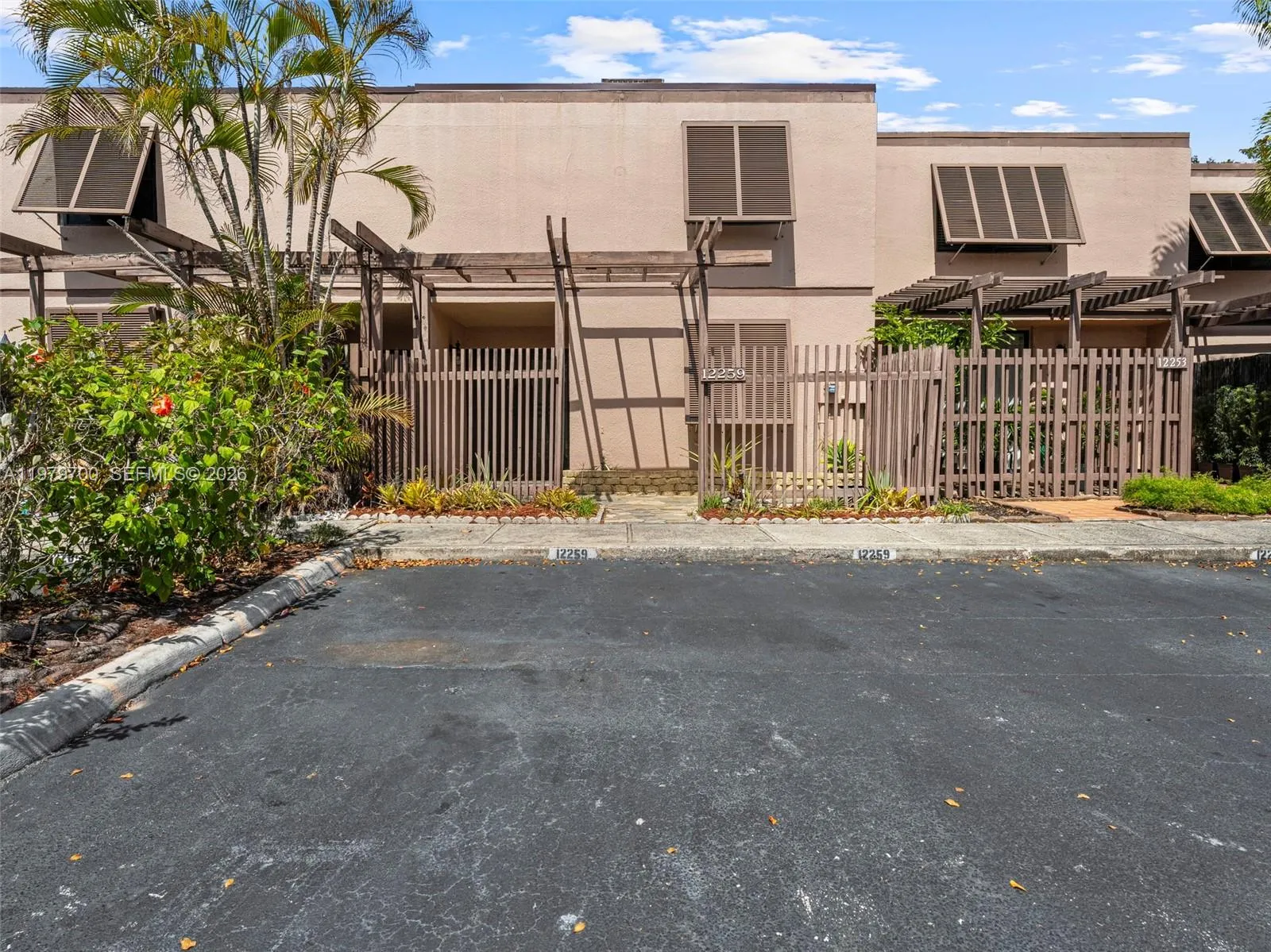 12259 NW 11th St, Pembroke Pines FL 33026