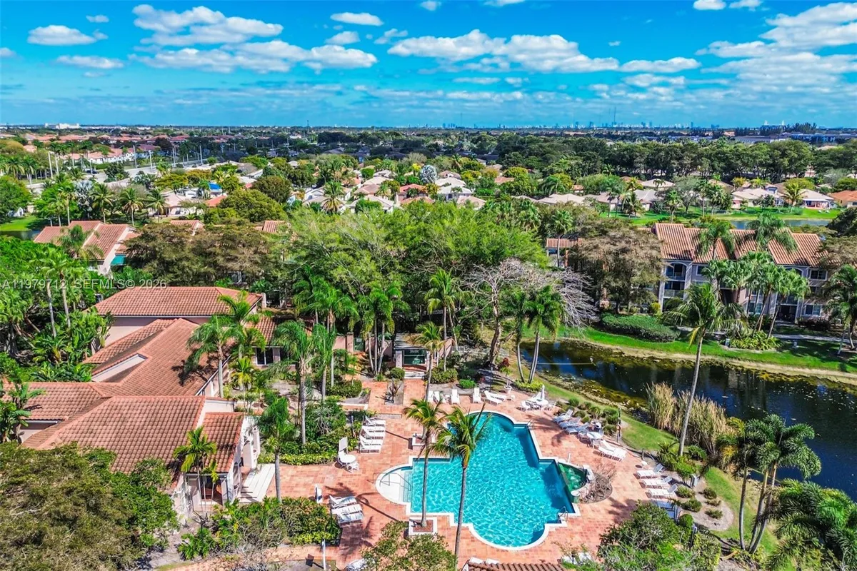 12172 Saint Andrews Pl # 307, Miramar FL 33025