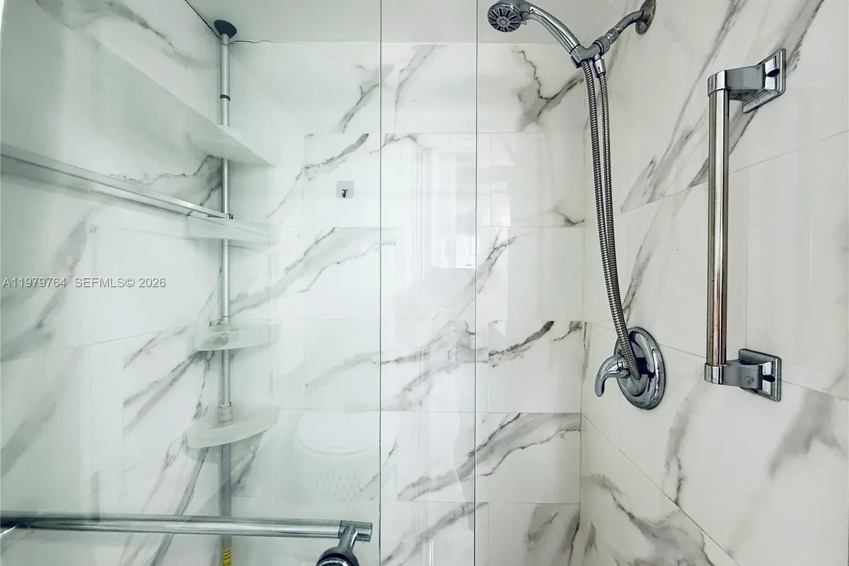 7891 N Sunrise Lakes Dr # 310, Sunrise FL 33322