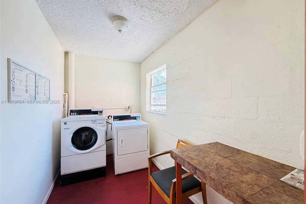 7891 N Sunrise Lakes Dr # 310, Sunrise FL 33322