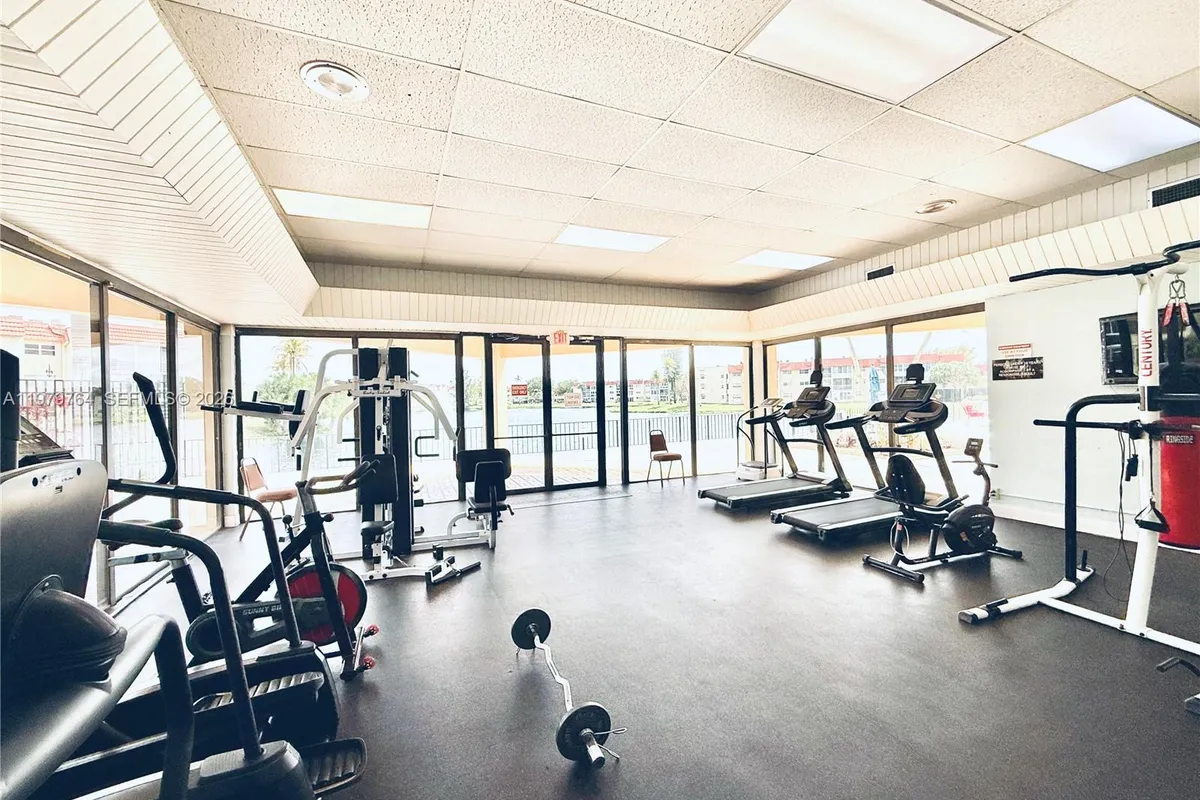 7891 N Sunrise Lakes Dr # 310, Sunrise FL 33322