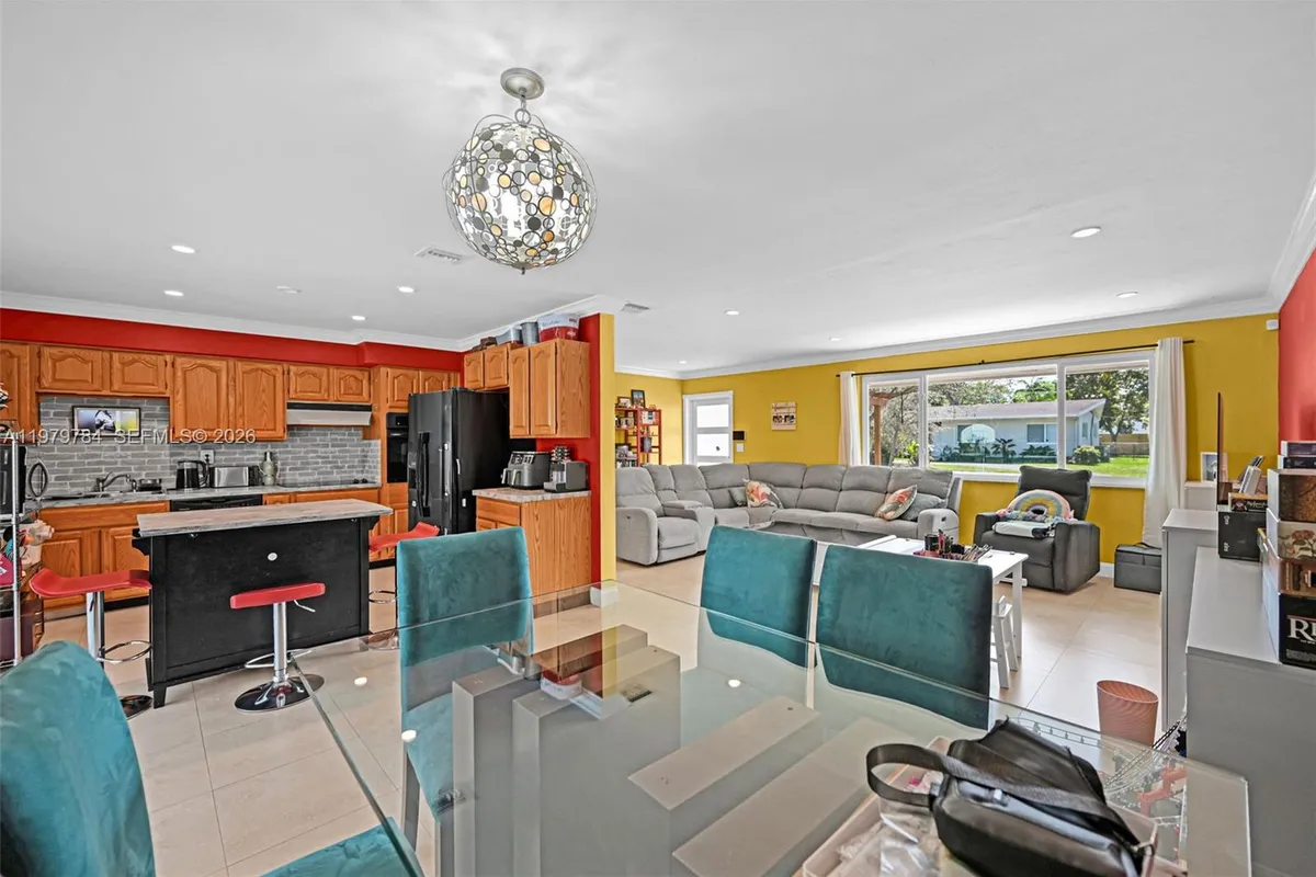 8935 SW 186th Ter, Cutler Bay FL 33157