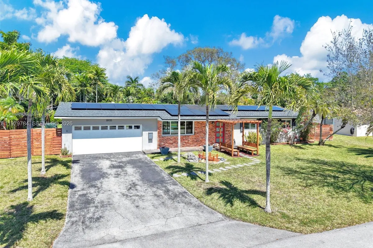 8935 SW 186th Ter, Cutler Bay FL 33157