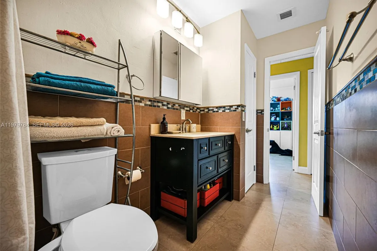 8935 SW 186th Ter, Cutler Bay FL 33157