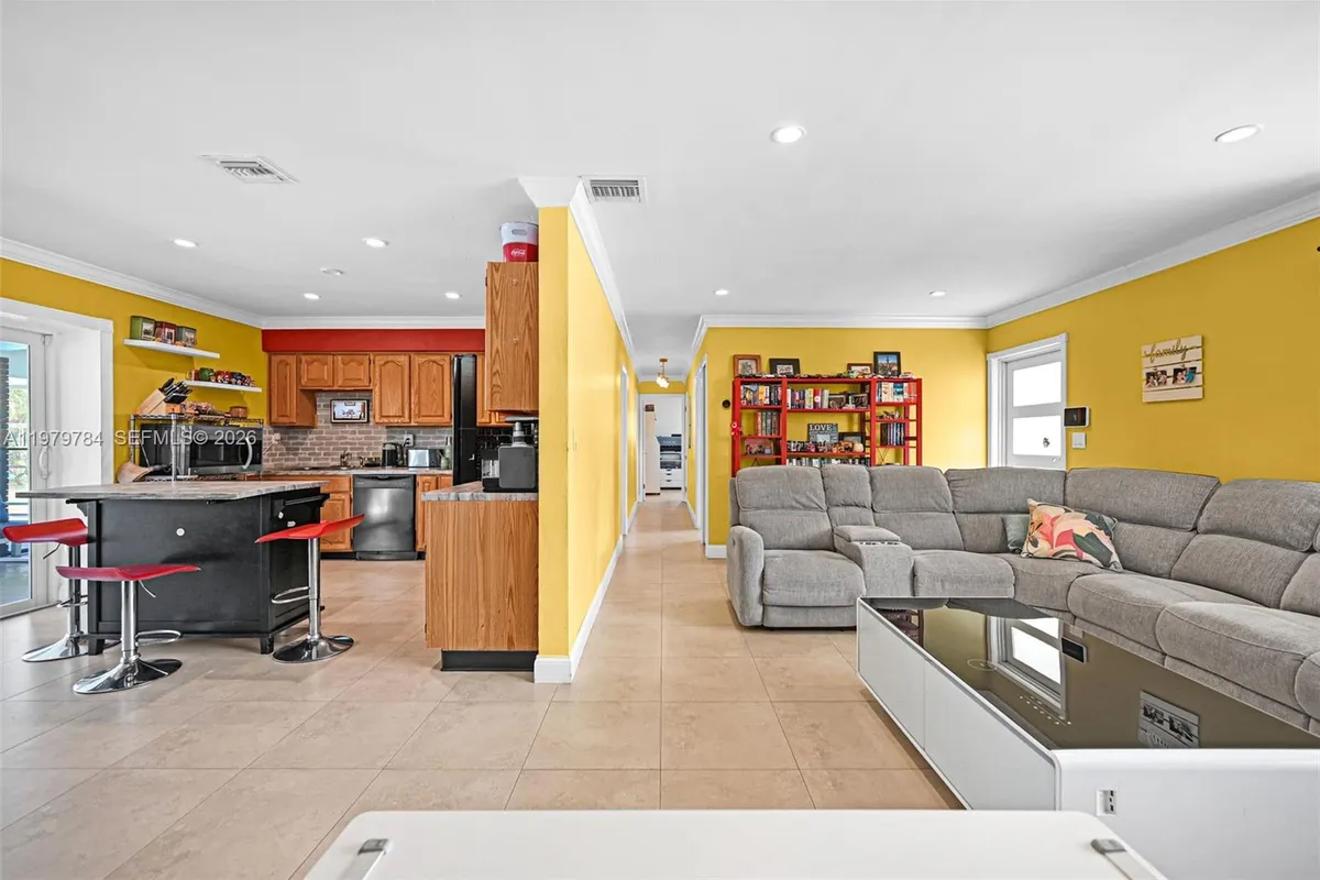 8935 SW 186th Ter, Cutler Bay FL 33157