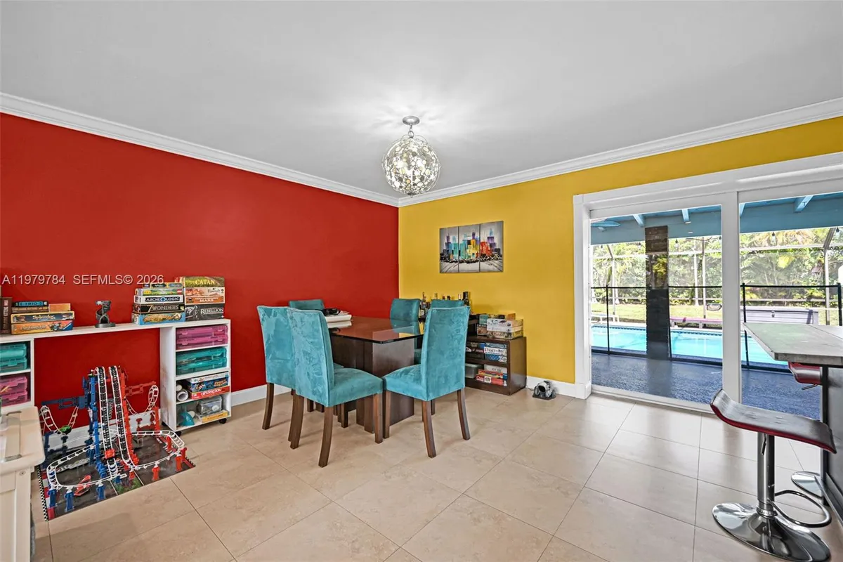 8935 SW 186th Ter, Cutler Bay FL 33157