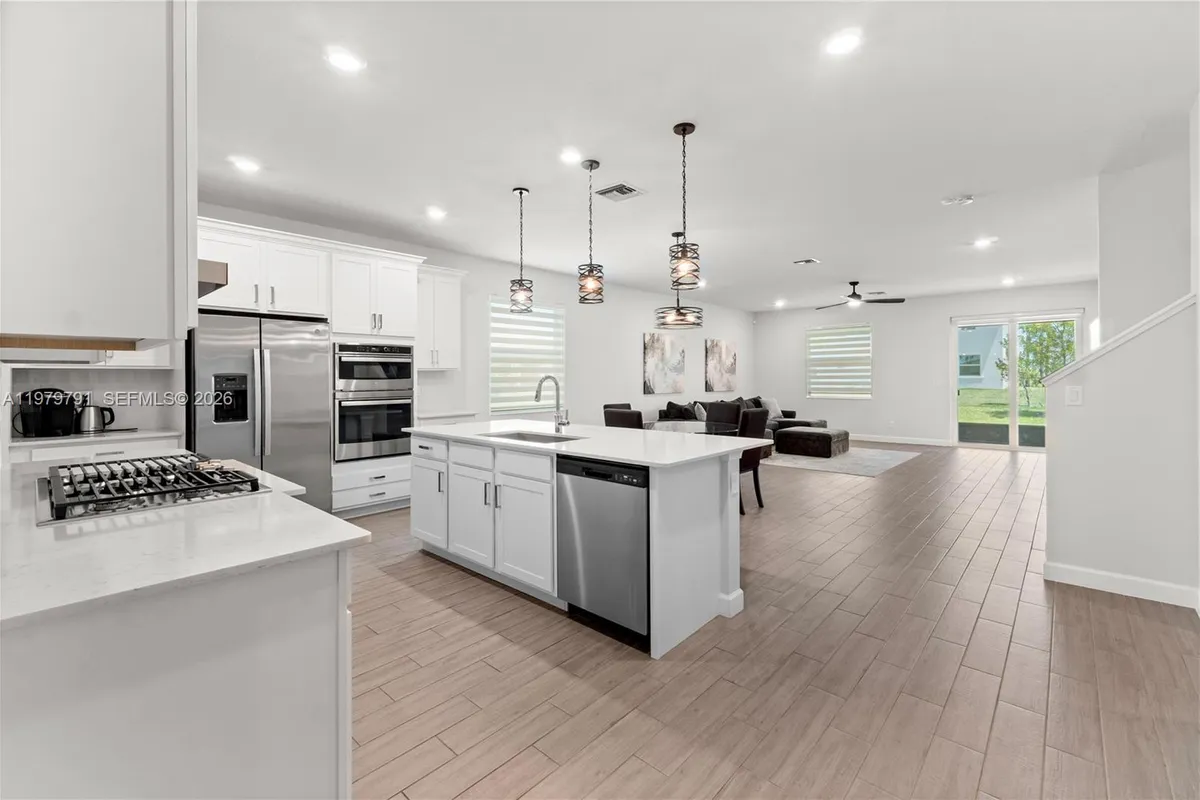 1162 Haywagon Trl, Loxahatchee FL 33470