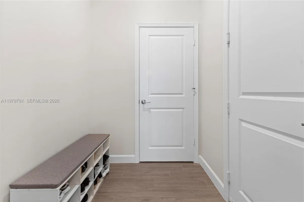 1162 Haywagon Trl, Loxahatchee FL 33470