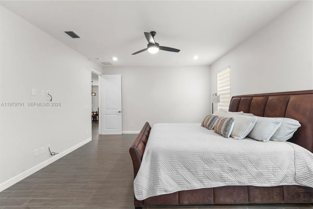 1162 Haywagon Trl, Loxahatchee FL 33470