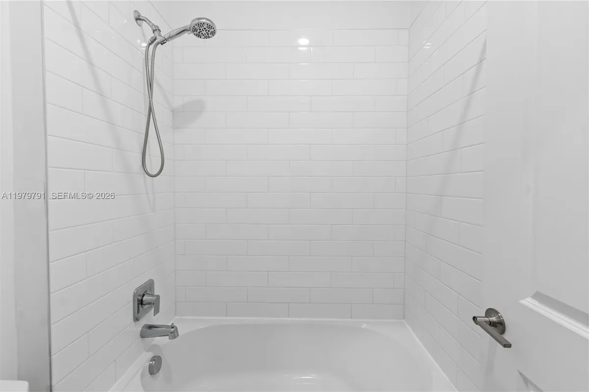 1162 Haywagon Trl, Loxahatchee FL 33470