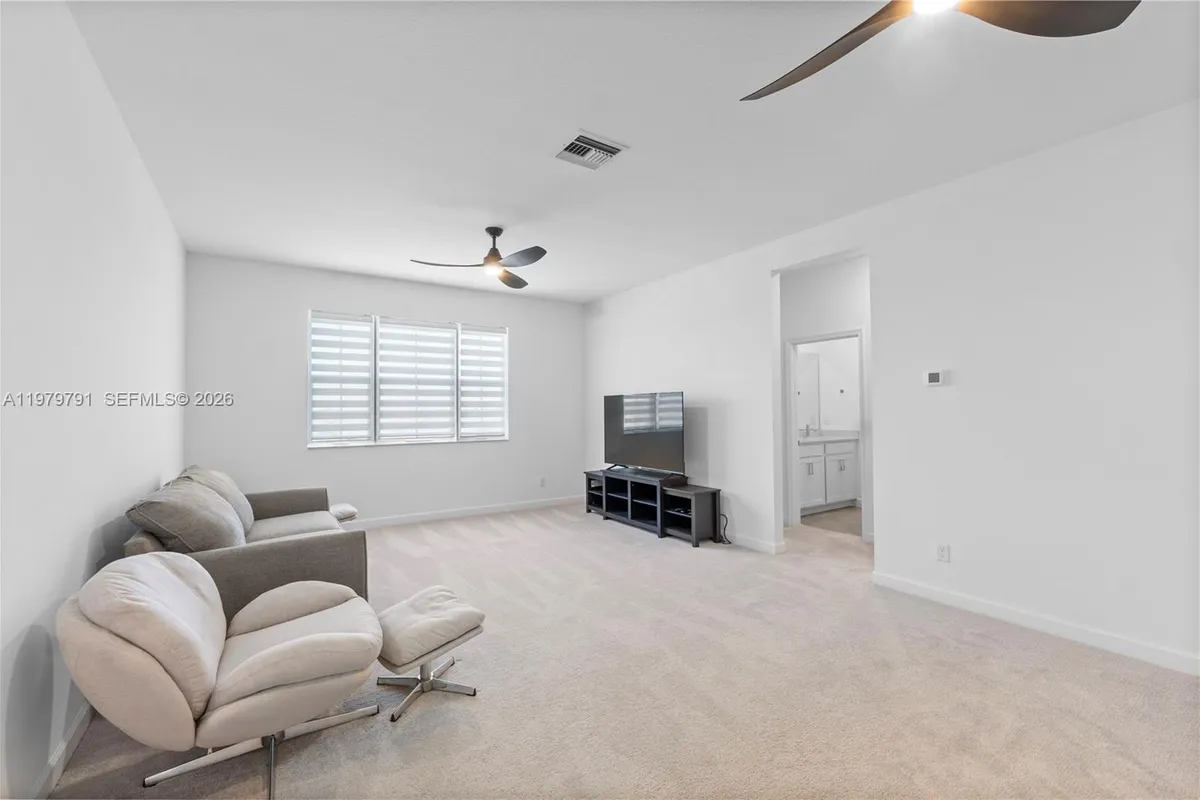 1162 Haywagon Trl, Loxahatchee FL 33470