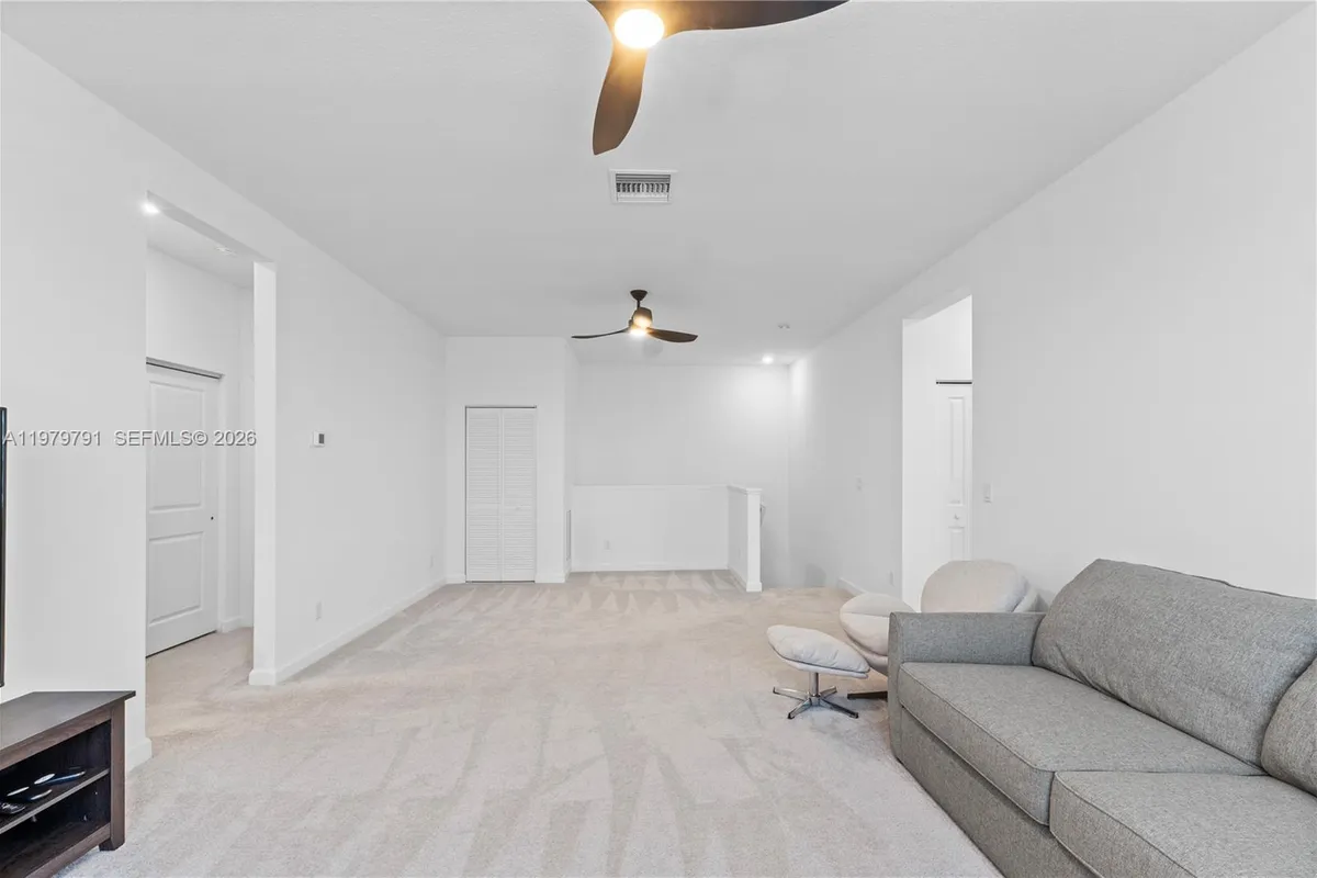 1162 Haywagon Trl, Loxahatchee FL 33470