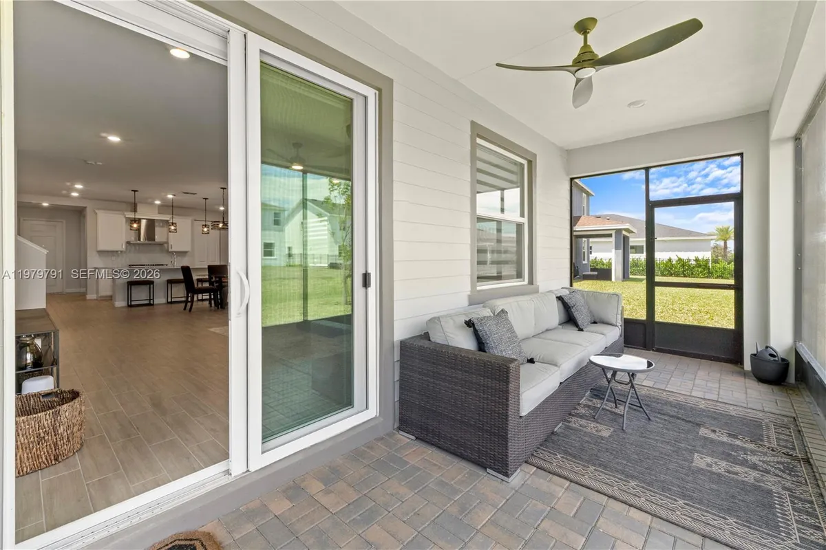 1162 Haywagon Trl, Loxahatchee FL 33470