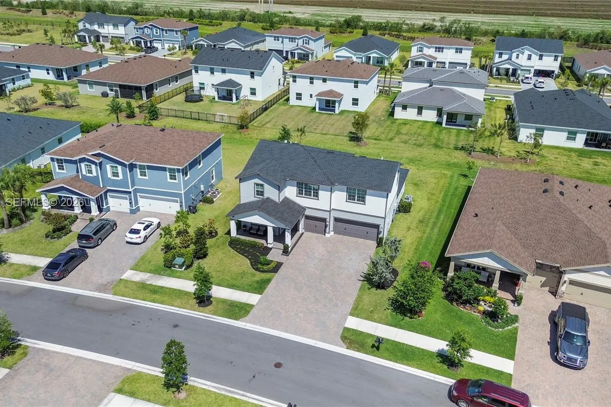 1162 Haywagon Trl, Loxahatchee FL 33470