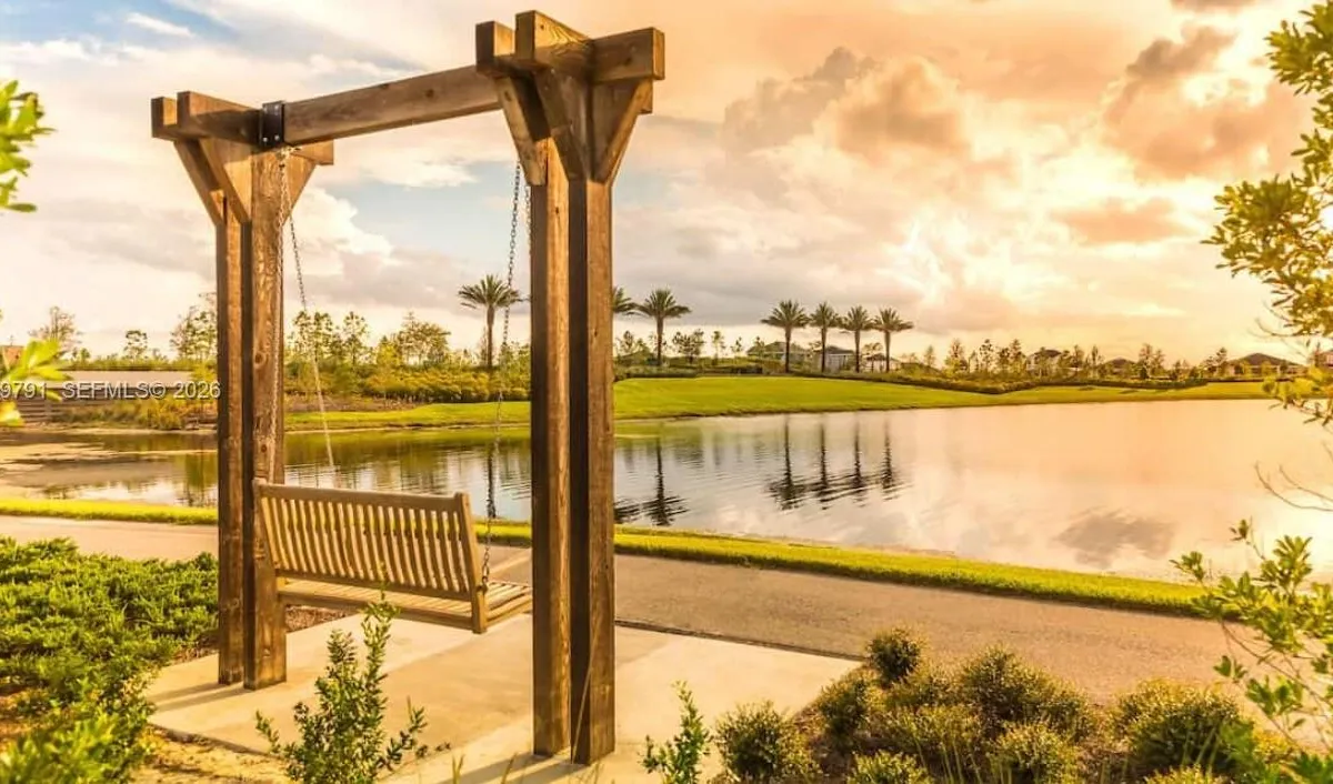 1162 Haywagon Trl, Loxahatchee FL 33470