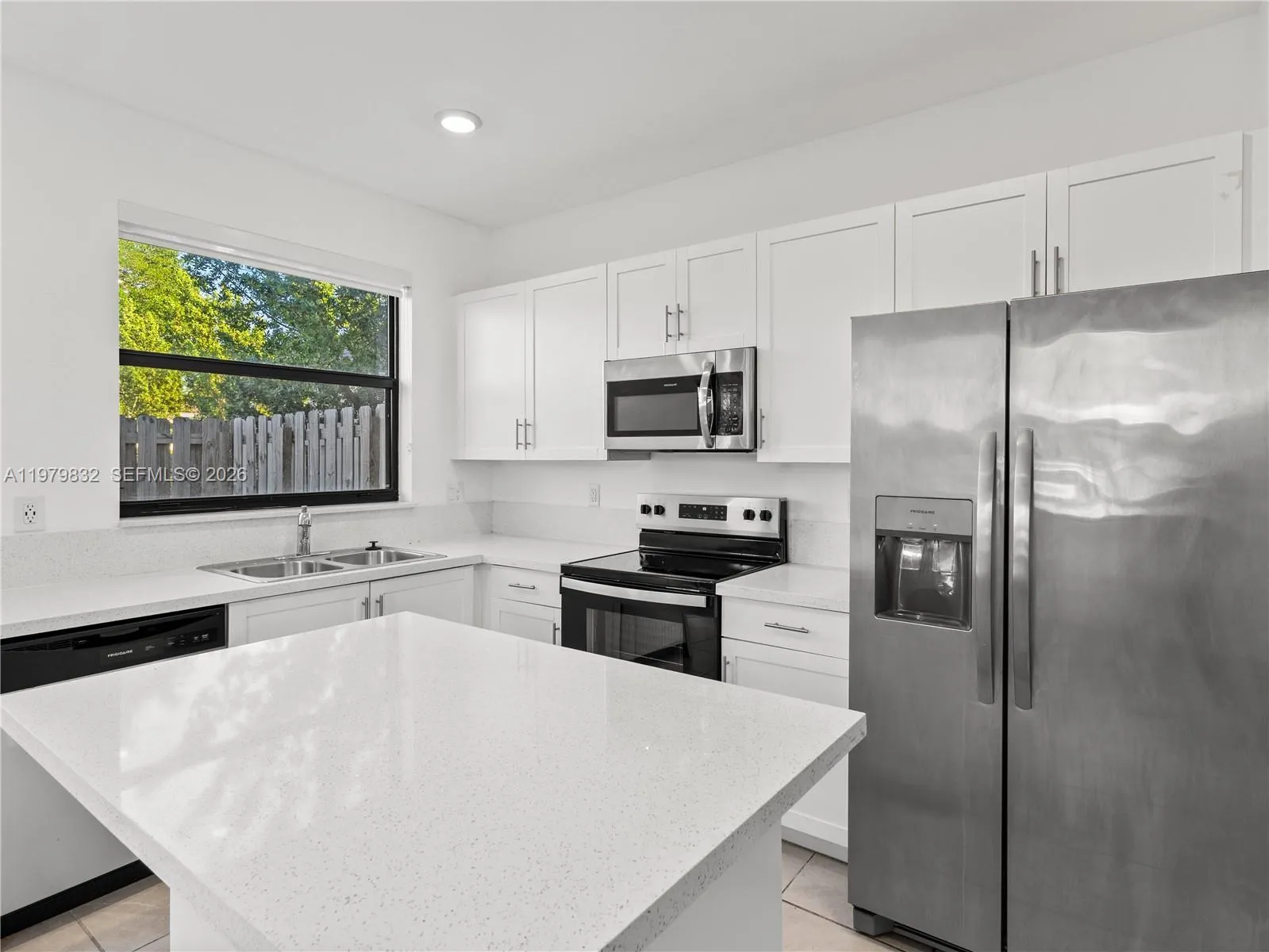 21089 NE 8th Ave, Miami FL 33179