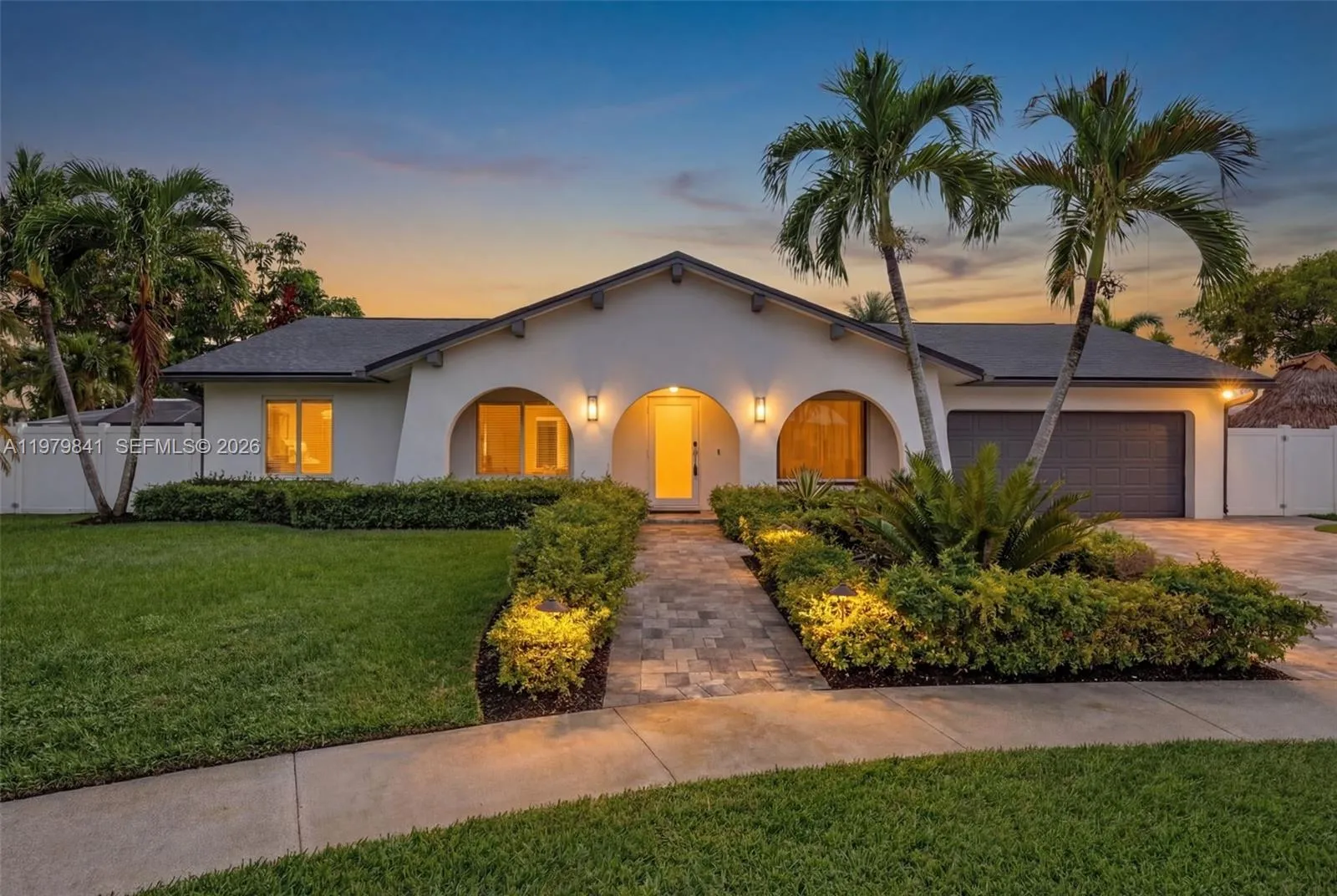 8695 SW 51st Pl, Cooper City FL 33328