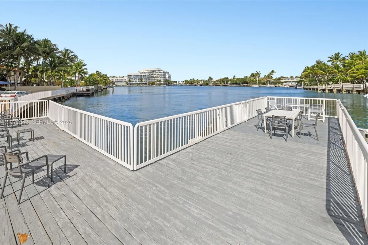 4710 Pine Tree Dr # 26, Miami Beach FL 33140