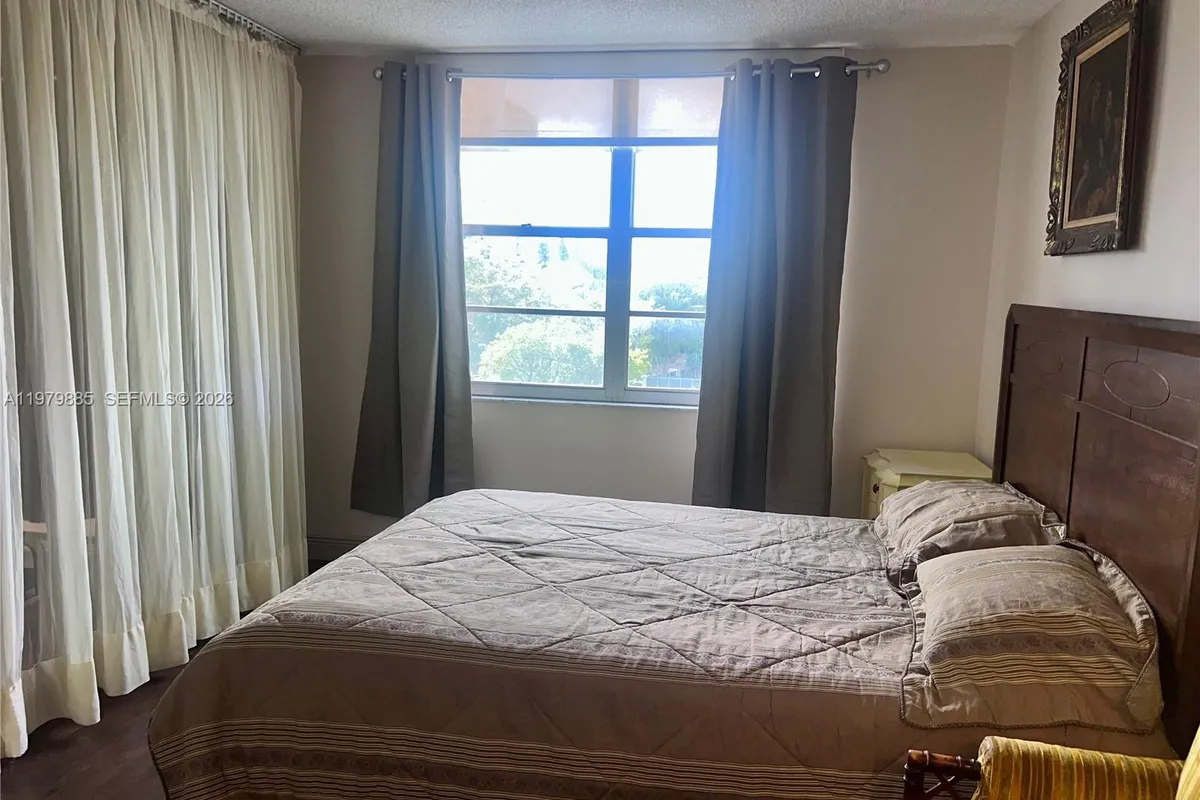 2801 NE 183rd St # 507W, Aventura FL 33160