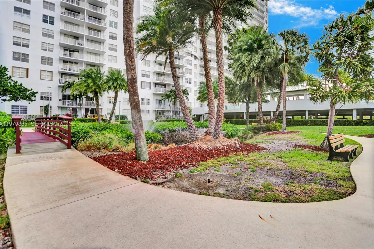 2801 NE 183rd St # 507W, Aventura FL 33160