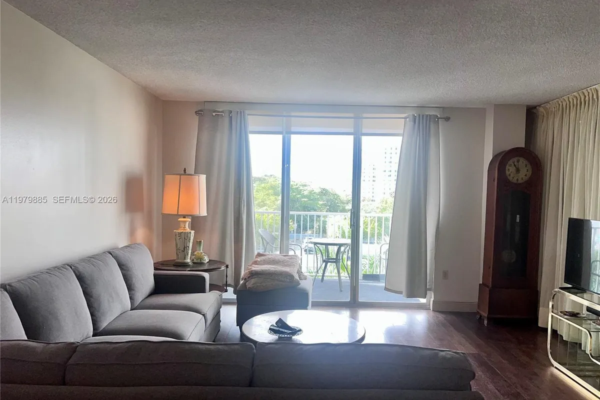 2801 NE 183rd St # 507W, Aventura FL 33160